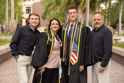 The Castro Tapler family (Photo by Antoine Hart)