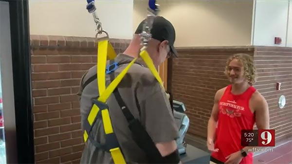 Video: UCF café helping customers learning to walk again