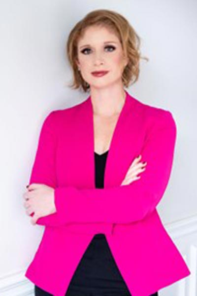 headshot of Lindsay Hannigan