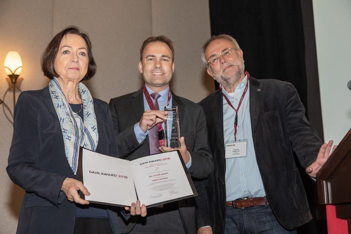 Oliver Wendt with his inaugural GAIN Award alongside Margret Wintermantel and Manfred Nettekoven.
