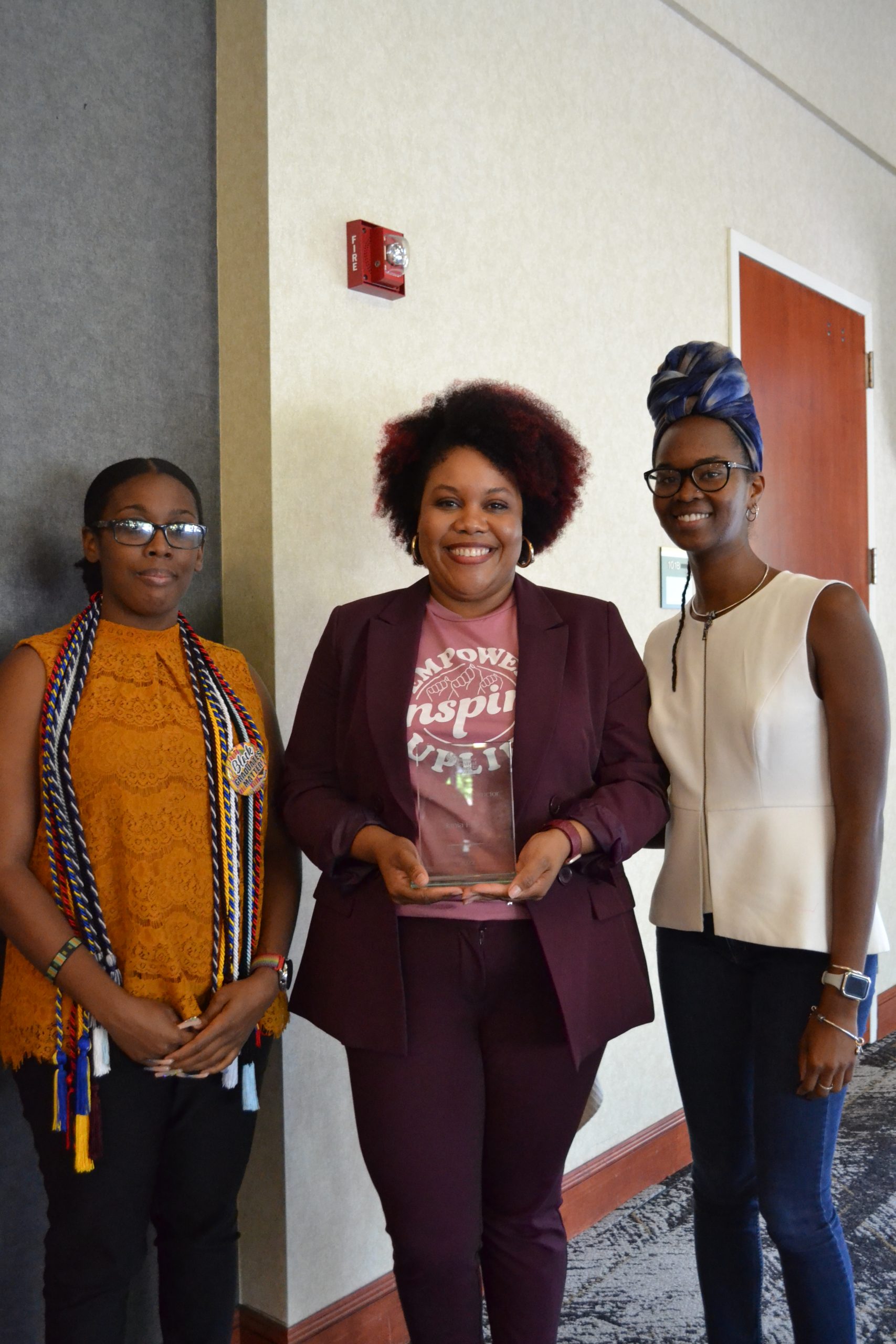 Jania Fuller from Seminole County Public Schools with award